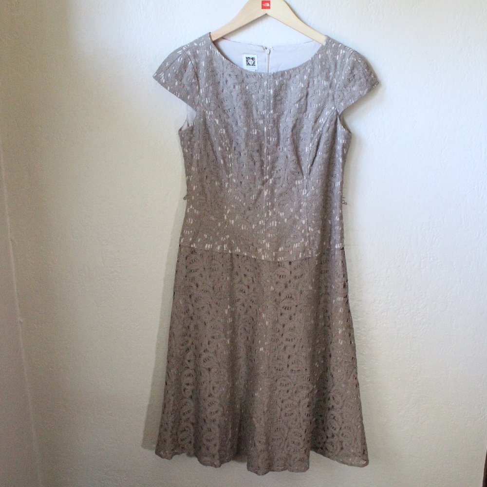 *SALE! 2/$22 or 3/$30* Anne Klein Dress Beige Lace Belt/Sash Loops Women Size 4